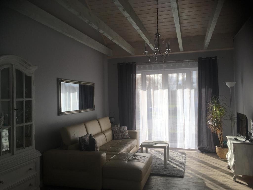 Apartments By The Beach Тшебеж Экстерьер фото