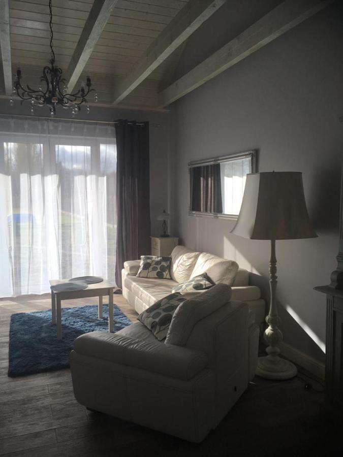 Apartments By The Beach Тшебеж Экстерьер фото