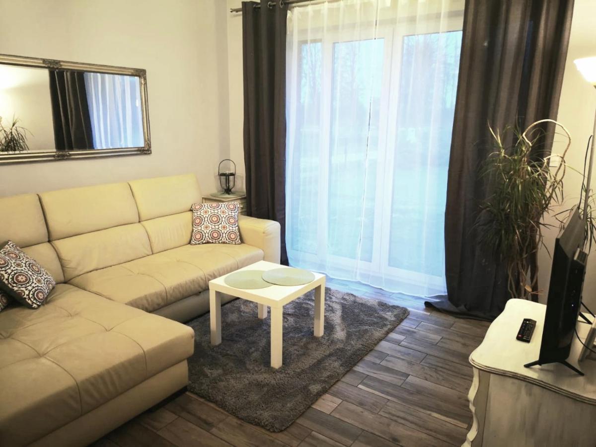Apartments By The Beach Тшебеж Экстерьер фото